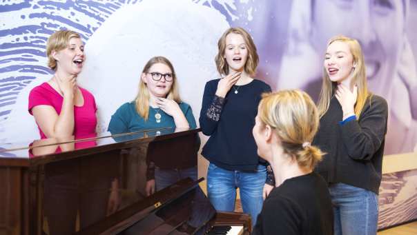 studenten piano docent BITE