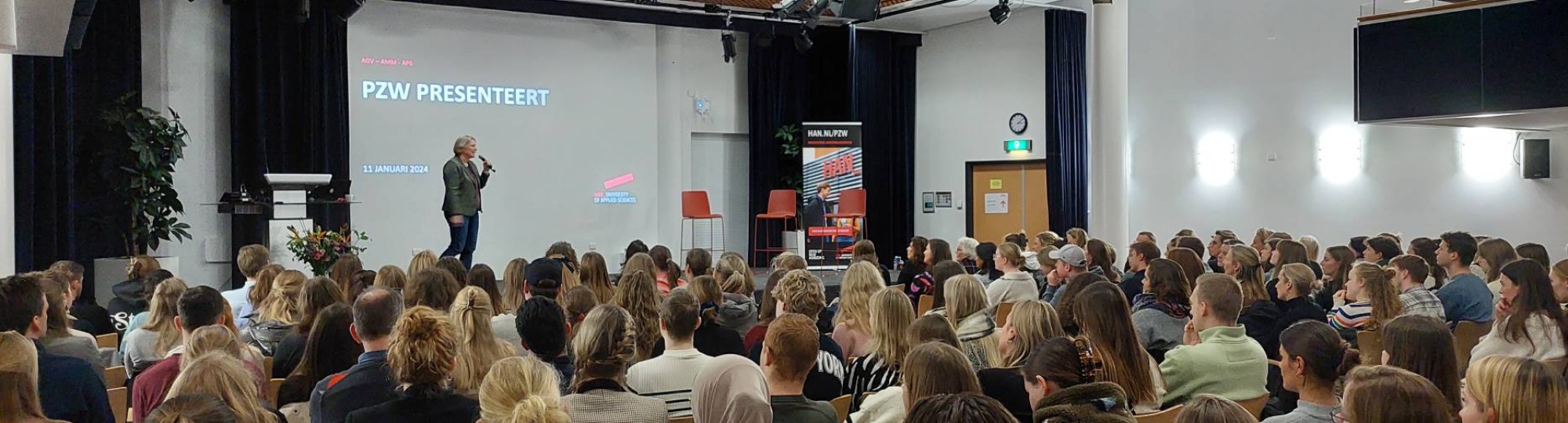 Opening van het symposium van Praktijkinnovatie Zorg en Welzijn in semester 1 2024.