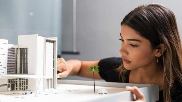 studente en maquette