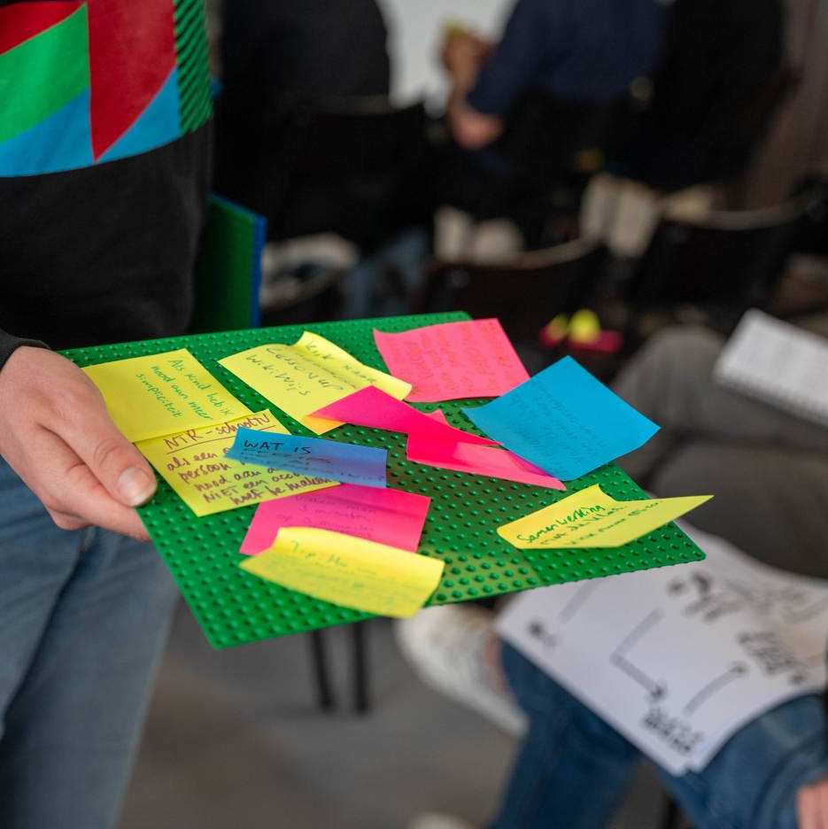 Hackathon ai for all feedbackronde met post-its