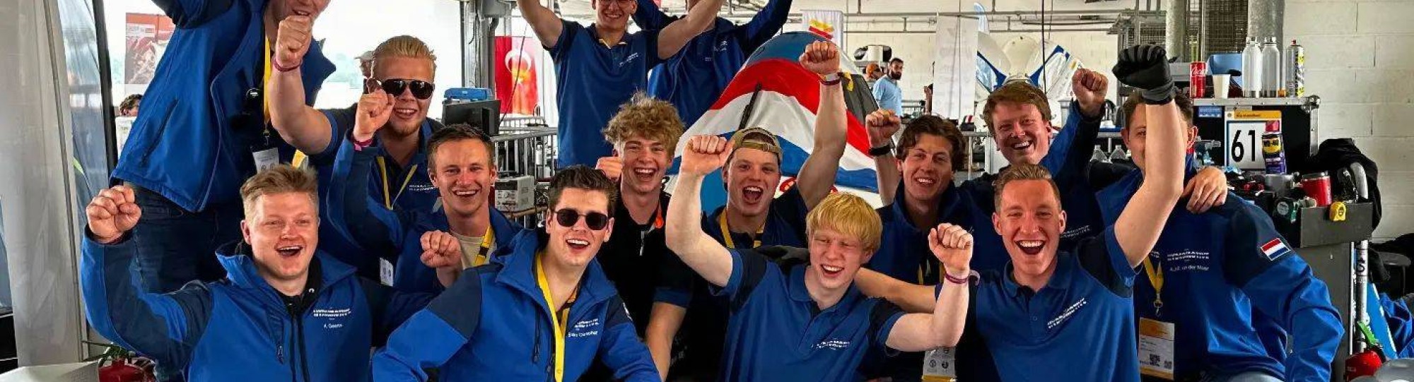 HAN Hydromotive Automotive studenten heel blij met zilveren plek tijdens Shell Eco Marathon 2023.