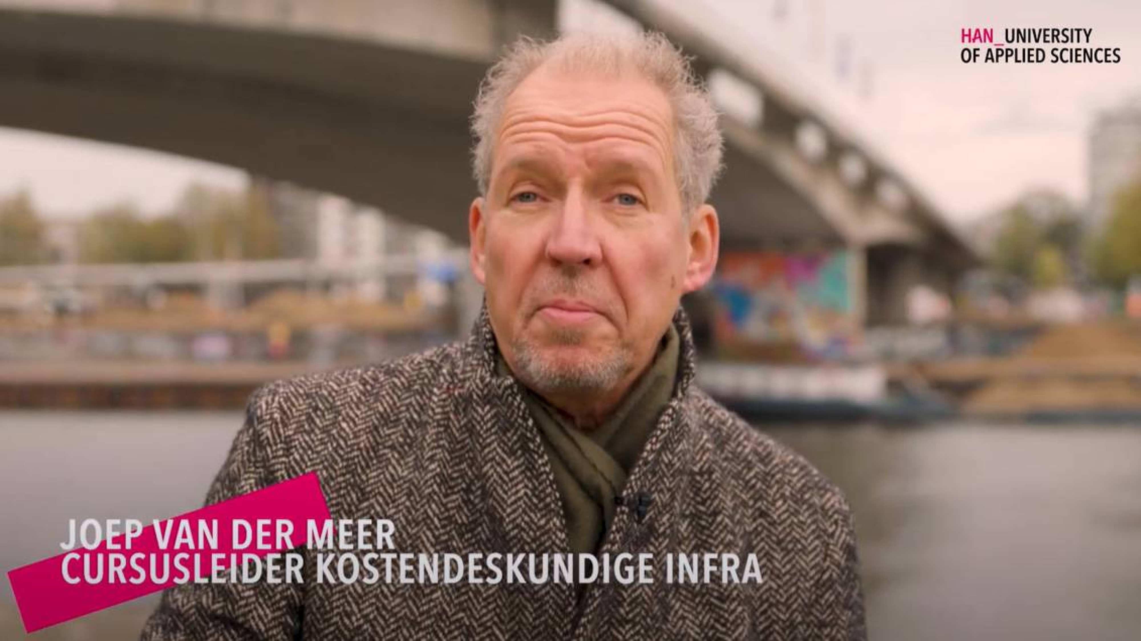 Videostill Joep van der Meer kostendeskundige Infra