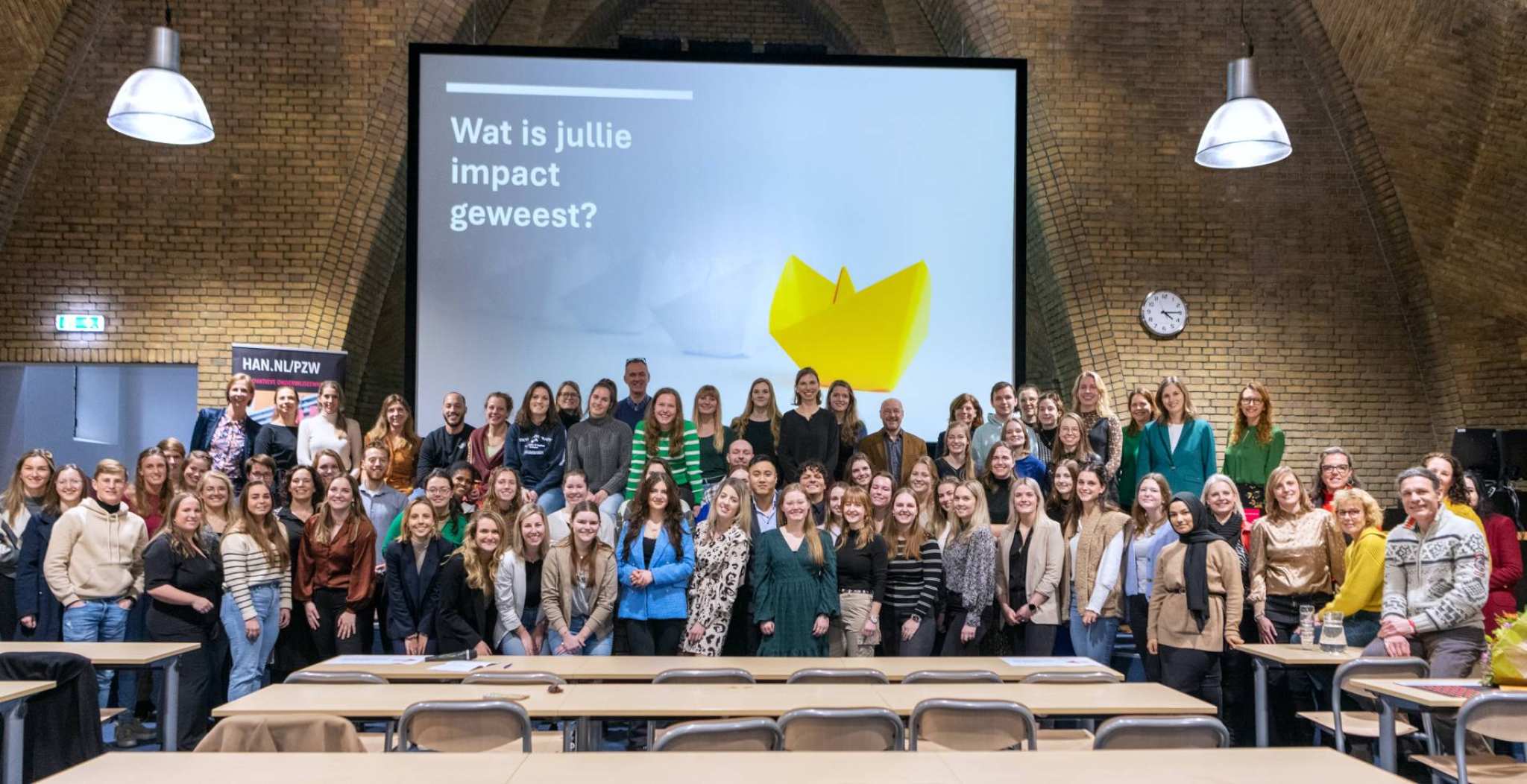 De hele groep PZW'ers van de eerste lichting. 