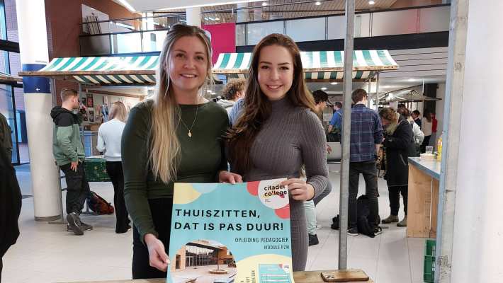 Pedagogiek PZW studenten presenteert Hanne Wanink en Romy Burghouts