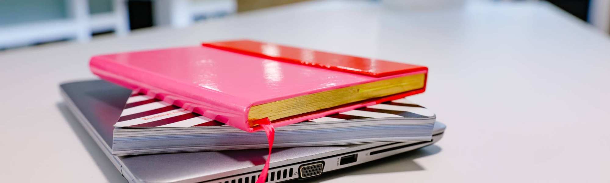 centrum voor ondernemerschap, stapel boeken