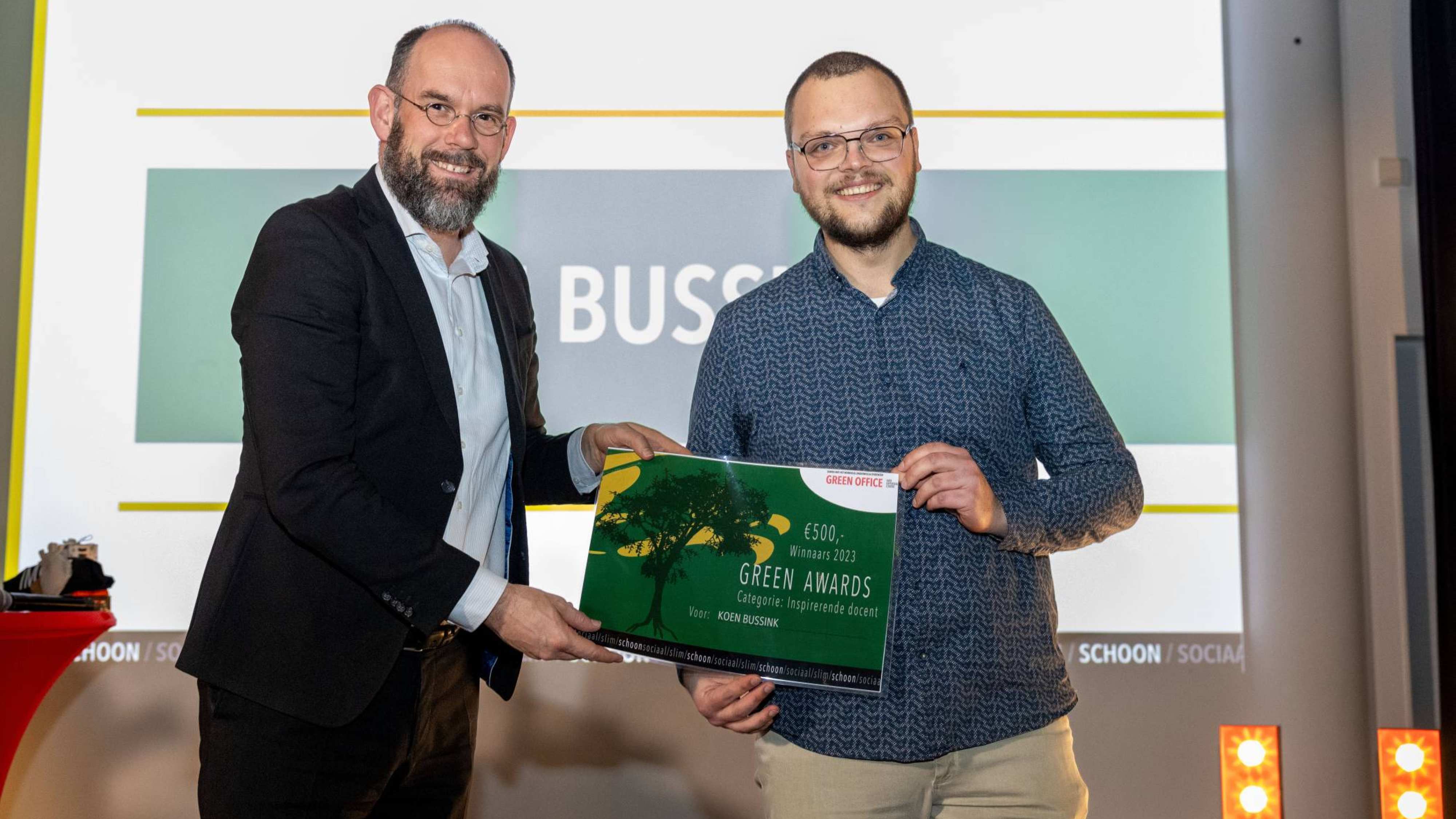 Op 20 december werden door Rob Verhofstad de HAN Green Awards uitgereikt. Dit zijn foto's van de verschillende winnaars en genomineerden.