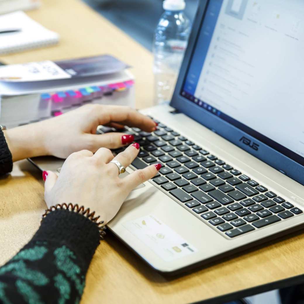 klas studenten klaslokaal lessituatie, FEM commerciele economie, accountancy