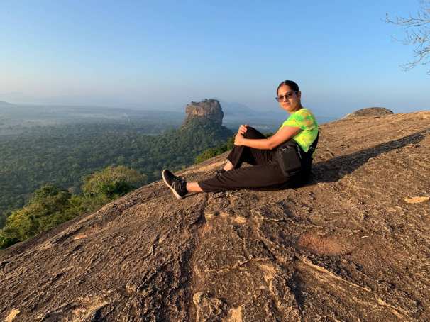 Een foto van student International Social Work Talia Heinen tijdens haar stage in Sri Lanka.