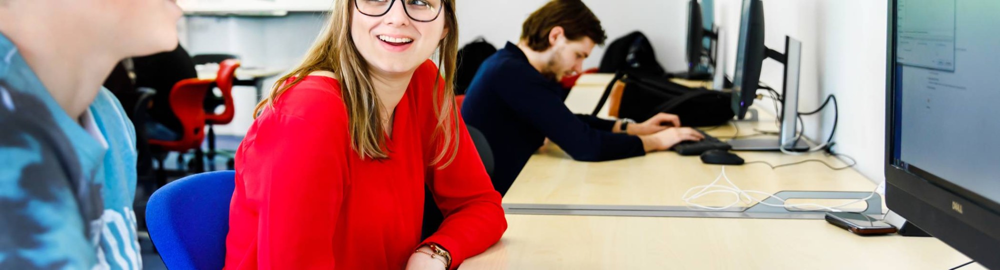 Klassensessie computerlokaal, FEM Logistics