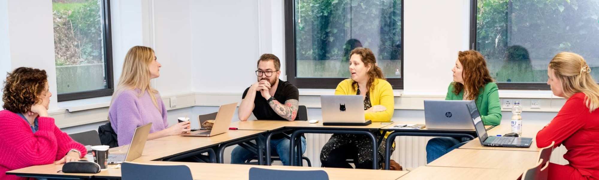 ALLEEN VOOR DE MANP | Casuïstiekbespreking studenten van de Master Advanced Nursing Practice onder begeleiding van een docent op de HAN in Nijmegen.