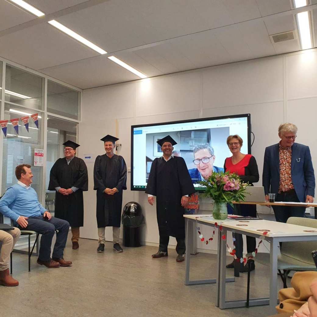 Foto van geslaagde masterstudenten MMI