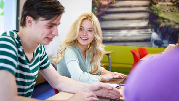 Studenten aan het werk op de HAN in Nijmegen