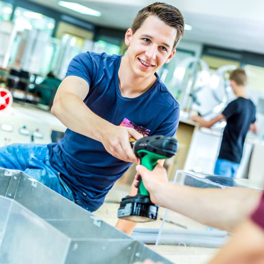 werktuigbouwkunde studenten samenwerken