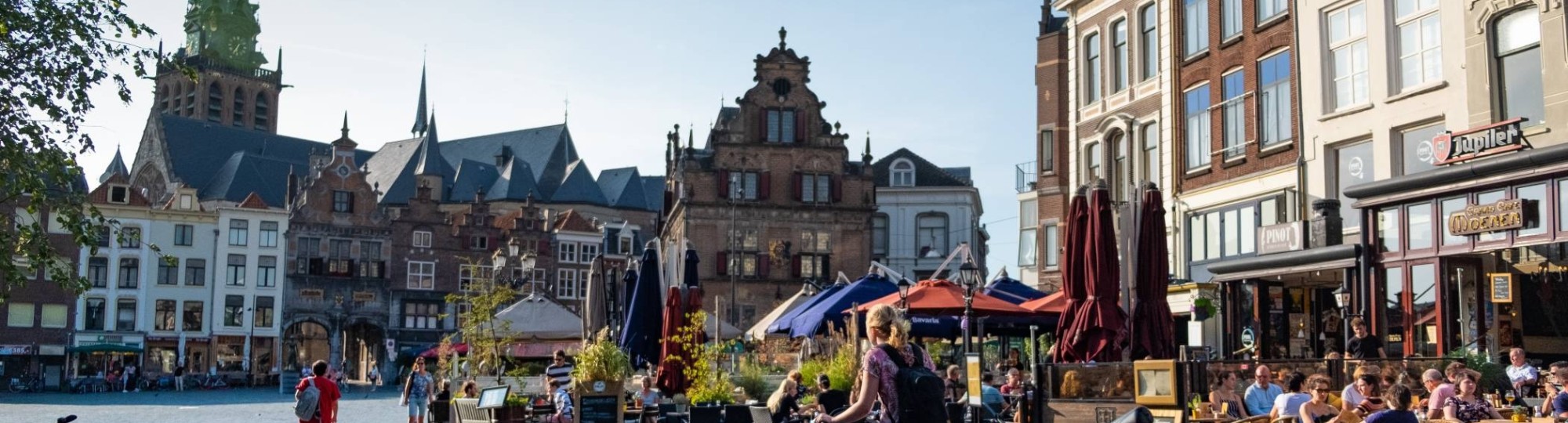 Grote Markt met fietsen