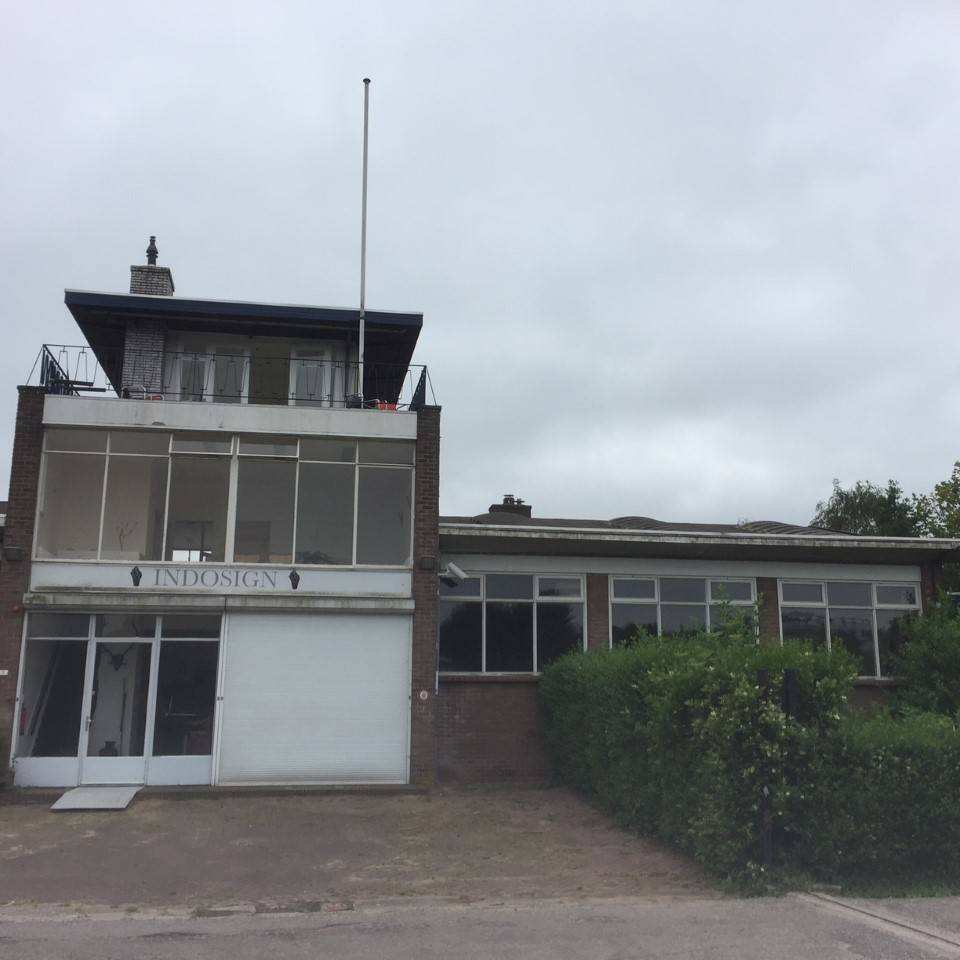 De baksteen emailleerderij op stadsblokken meinerswijk.