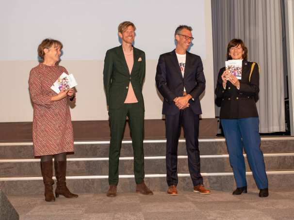 Een foto van de lectorale rede van Bauke Koekkoek bij de Politieacademie. 