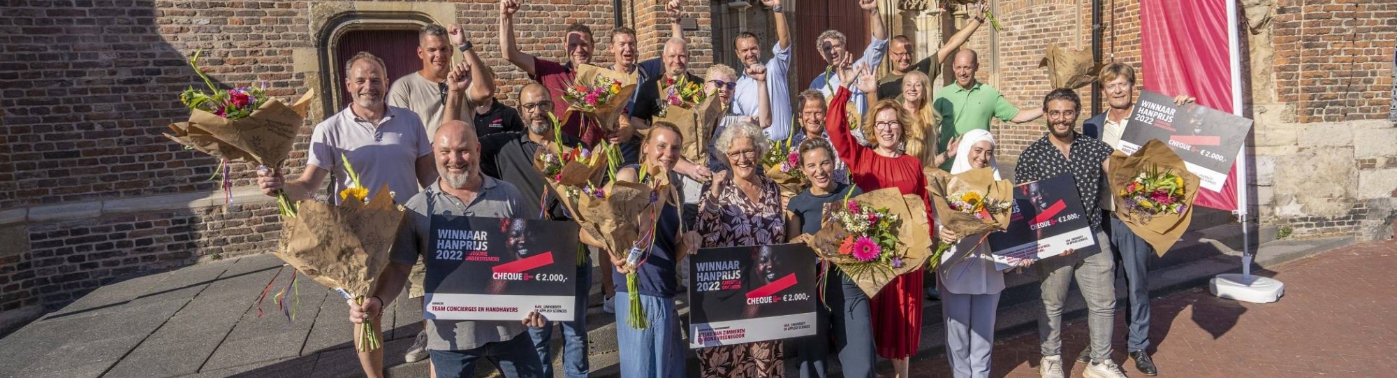 Een foto van alle HAN Prijs-winnaars van 2022. Geplaatst door HB.