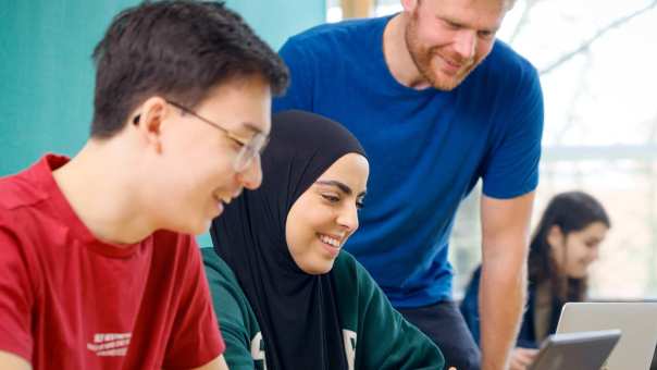 leerlingen doet mee aan een proefstudeerdag