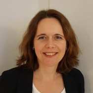 Associate Lector Elke Naumann